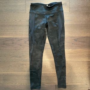 90 degree Camo leggings